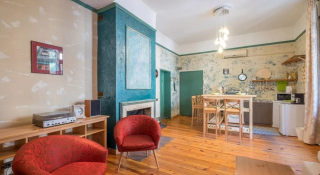 Quintessentially - Uniquely Designed & Central, Забронировать Отель Отели Софии 3 звезды, рядом с Королевский дворец, 3*