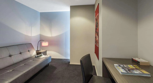 Celestion Waldorf Apartments Hotel
