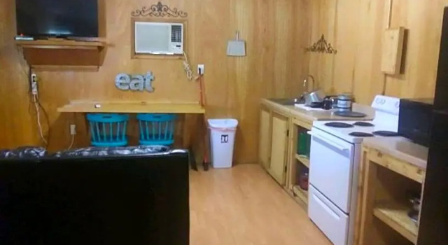 Номер Superior Whispering Creek Lodging & RV Resort