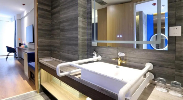 Двухместный номер Standard Holiday Inn Express Hengshui Railway Station by IHG