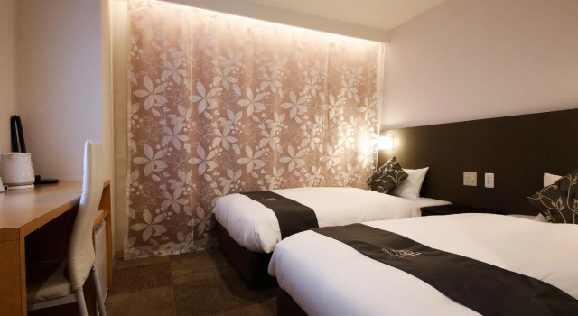 Двухместный номер Standard Hotel Axiainn Osaka-Uehonmachi