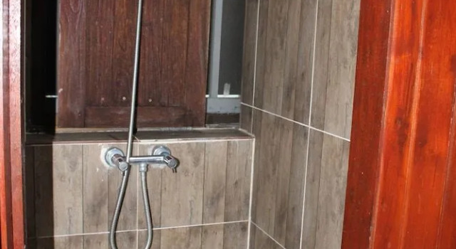 Yellow Flowers Hostel, Забронировать Хостел Чианграй провинция Чианграй