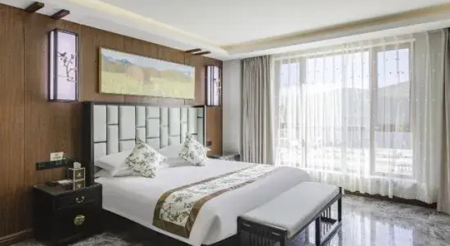 Люкс Deluxe Colorful Forest Vacation Hotel