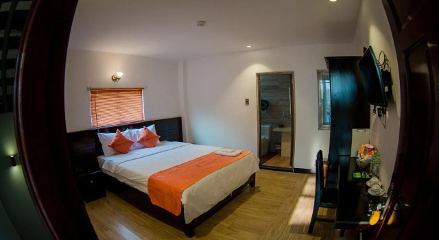 Lotus Laverne Hotel, Забронировать Отель Отели Куан-Бинь-Тхань с парковкой, Парковка