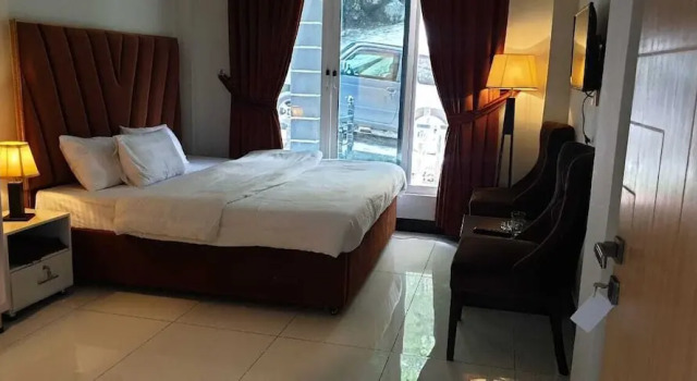 Orangeloft Kalabagh, Rezerwuj Hotel Hotele w Punjab Region z parkingiem, Parking