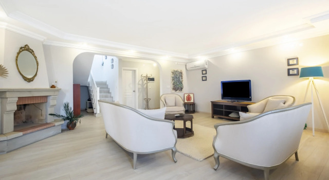 Remarkable Villa Close to Beach With Pool in Sile