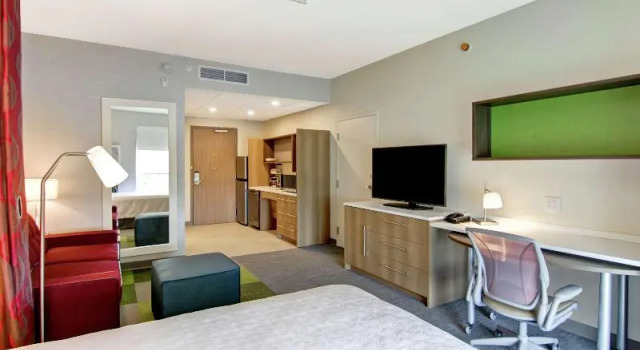 Трёхместный номер Standard Home2 Suites By Hilton Montreal Dorval