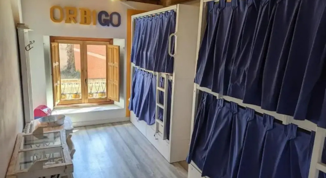 Кровать в общем номере DORMERO Albergue Hidalgos Hospital de Órbigo