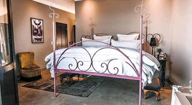 Номер Comfort Grand Cafe & Rooms