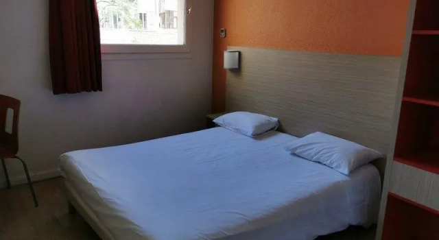 Трёхместный номер Standard Ibis Marseille Centre Prefecture
