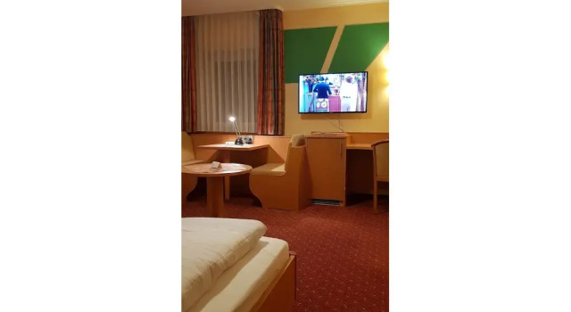 Hotel Fröhlich, Забронировать Отель Отели Кайзерслаутерн с завтраком, Завтраки