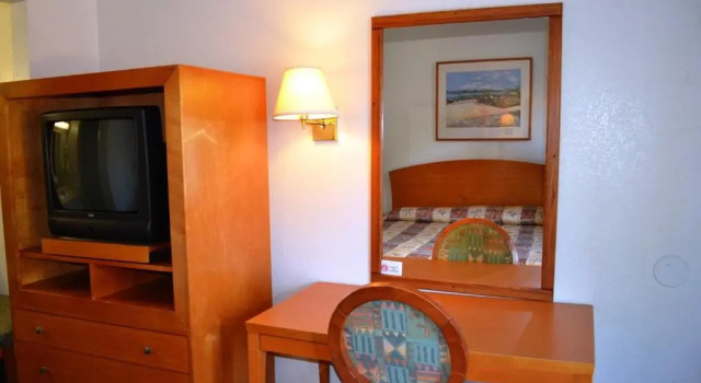 Номер Standard Fresno Inn