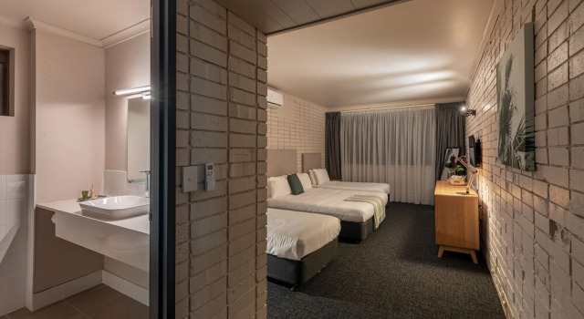 Palms Hotel Motel Chullora