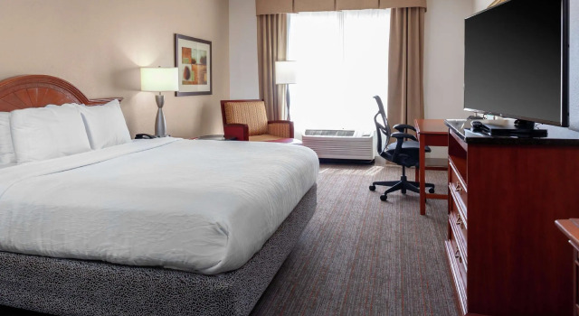 Двухместный номер Premium Hilton Garden Inn Charlotte North