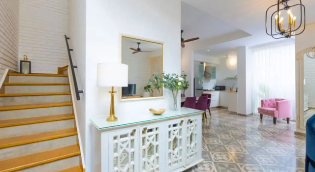 Venus by Hireavilla 2bhk Retreat w Private Pool, Varaa Lomakoti Vagator Pohjois-Goa