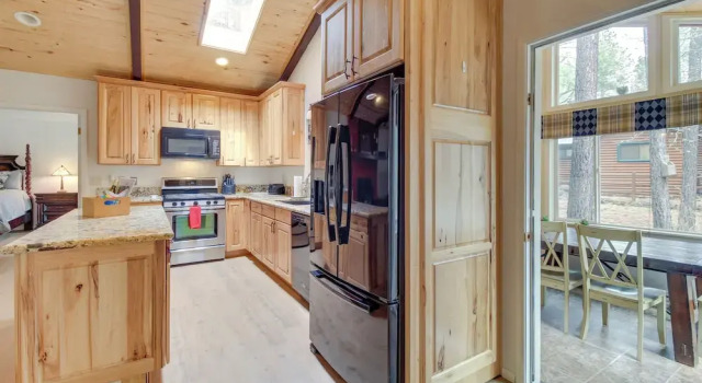 Коттедж Peaceful Mountain Getaway in the Pines!