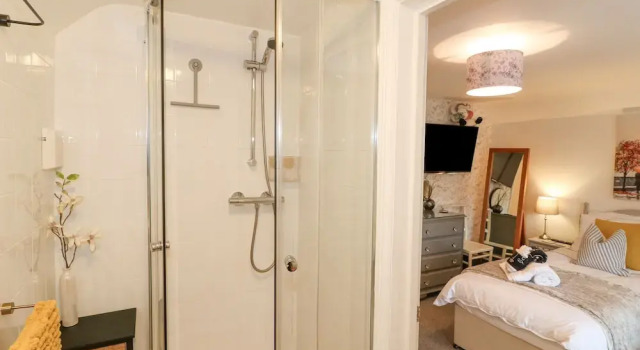 Flat 2, The Maltings, Забронировать Дом для отпуска Коттеджи Окем, Коттедж