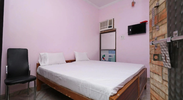 SPOT ON 31021 Hotel Prayag Raj