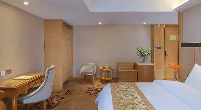 Vienna Classic Hotel, Book Hotel Shishi Fujian
