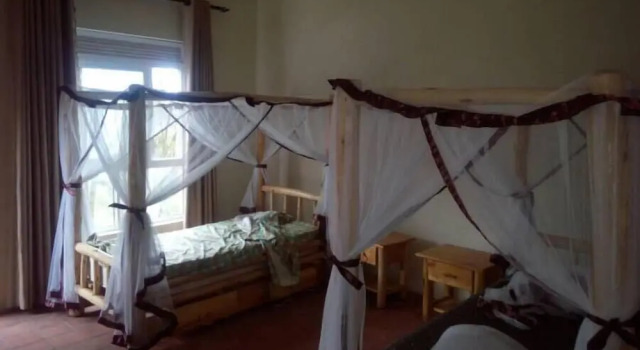 Summit Safari Lodge, Đặt Khách sạn Khách sạn 3 sao ở Kabale, 3*