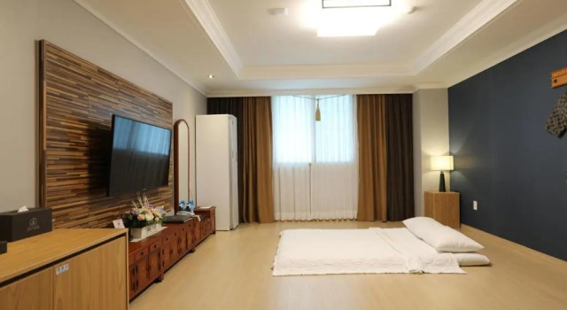 Семейный номер Standard Gwangju Empire Hotel