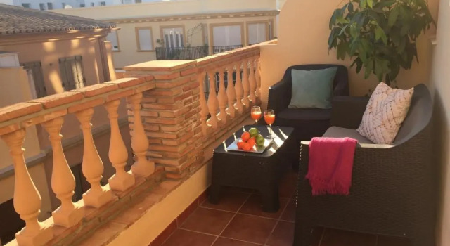 Апартаменты Life Apartments Alameda Colón