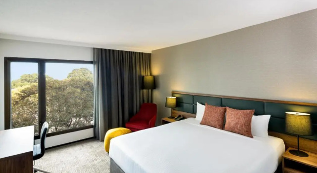 Номер Deluxe Novotel Sydney International Airport