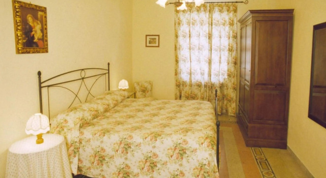 Mansion in Prodo near Lake Bolsena, Забронировать Отель Отели Озера Больсена с парковкой, Парковка