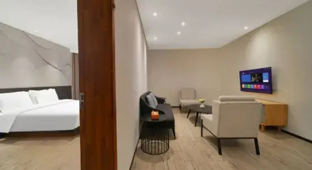 Семейный люкс Comfort c 1 комнатой You'aimei Meijia Hotel