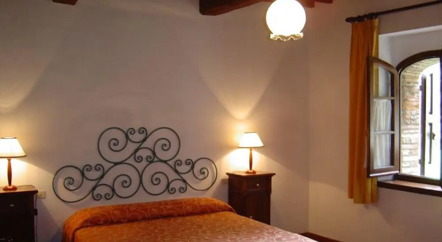 Villa Palazzo Bello con piscina e AC - Cetona, Забронировать Отель Отели Четона с бассейном, Бассейн