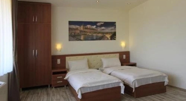 Hotel La Villa, Book Hotel Hoteller i Prizren County med pool, Swimmingpool