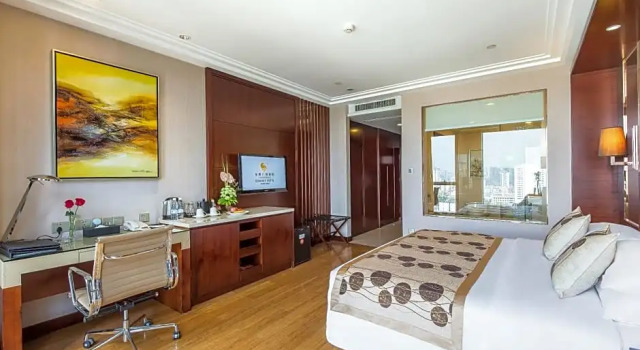Номер Superior Golden Eagle Summit Hotel