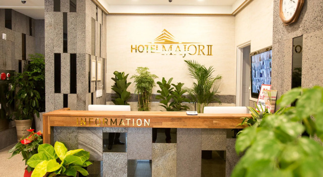 Major Hotel 2, Забронировать Отель Отели и гостиницы Jeju City, рядом с Развлекательный центр Playbox VR jeju, Отель