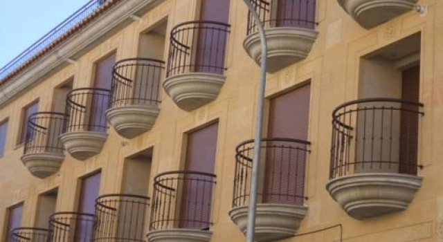 Hostal Los Villares, Забронировать Отель Отели Валларес-дела-Рейна с парковкой, Парковка