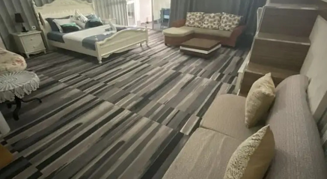 Номер Standard Crystal Palace Hotel