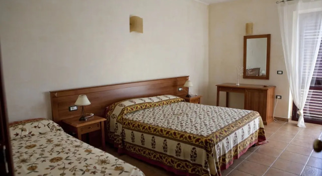 Трёхместный номер Standard B&B Puerto Seguro