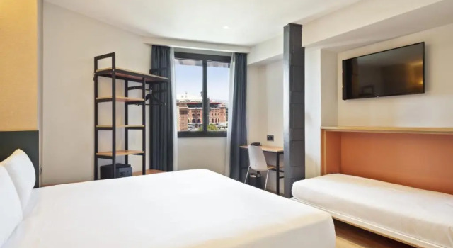 Трёхместный номер Hotel Brick Barcelona
