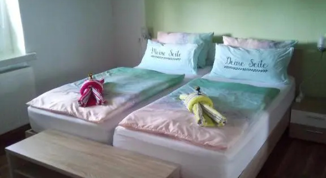 Ferienwohnung Wendehake, Prenota Hotel Hotel a Garz con parcheggio, Parcheggio