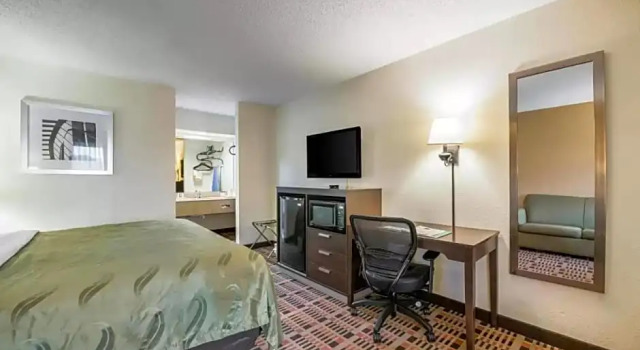 Люкс Quality Inn Johnson City near Downtown