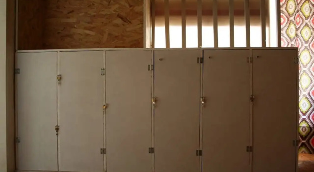 Кровать в общем номере Albergue Les Xendes. Parque de Redes