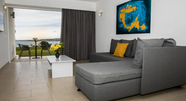 Семейный люкс Theo Sunset Bay Hotel
