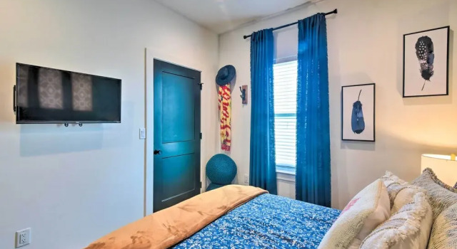 Коттедж Peaceful Galveston Getaway w/ Deck: Walk to Beach
