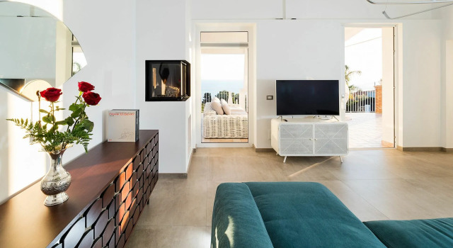 Villa Pales, Book Villa Licata 