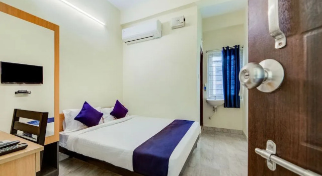 Silverkey Executive Stays 27824 Dharamkar Residency, Rezerwuj Hotel Hajdarabad 