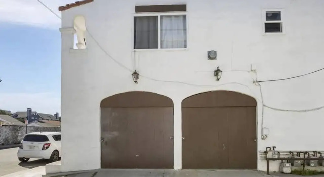 A1 Beach Home in Prime Location With Grill and AC