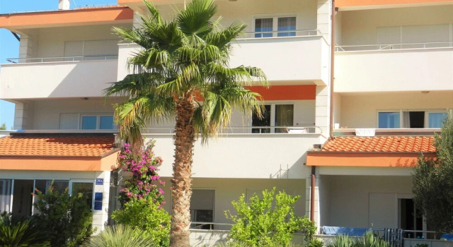 Apartments Aurel