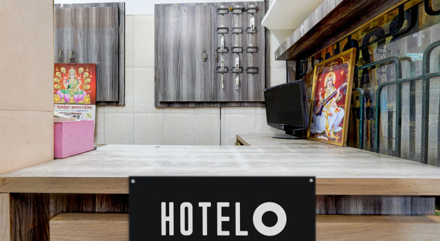 OYO 23455 Varsha Residency