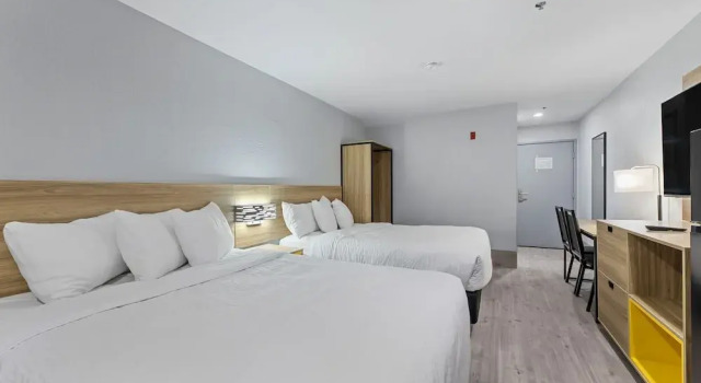 Люкс Days Inn by Wyndham San Antonio Downtown