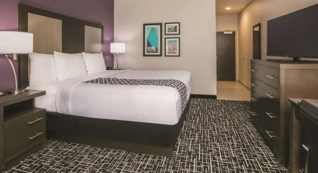 Двухместный номер La Quinta Inn & Suites by Wyndham Dallas/Fairpark