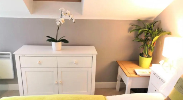 Bard's Nest, central flat, FREE allocated parking, 3 mins walk to Birthplace